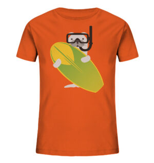 Bedrucktes Bio Surfer Kinder T-Shirt: das orange Surfender Seehund Kinder T-Shirt wird nachhaltig bedruckt. Ein tolles T-Shirt für Kinder.