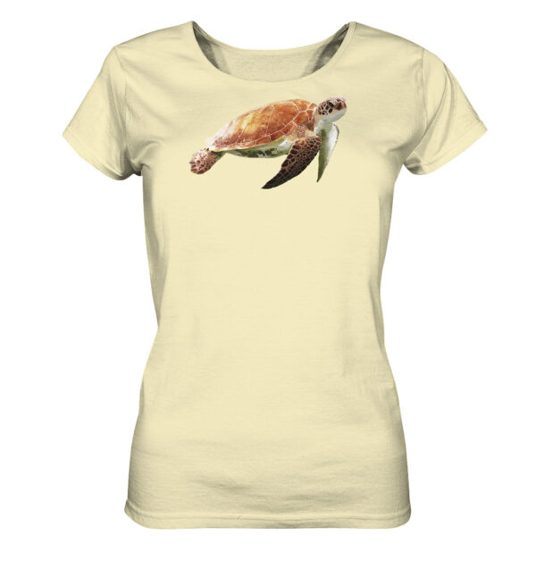 Besonderes butterfarbenes Damen Schildkröten T-Shirt für Naturmenschen mit sea turtle Aufdruck. Ein tolles Geschenk für Meeresliebhaber!