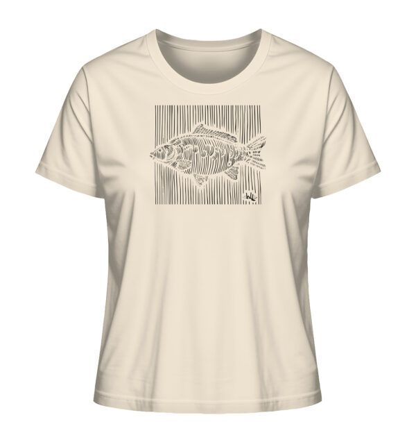 Naturweißes Carp Dimension T-Shirt für Anglerinnen aus bester Bio-Baumwolle nachhaltig bedruckt. Tolles Geschenk für Angler hier bestellen.