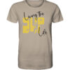 Stand-Up-Paddling T-Shirt für SUP Fans. Das bedruckte Stand-Up-Paddling T-Shirt in sandfarben als Geschenk für alle SUP Freunde.